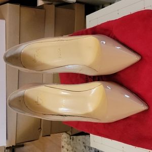 CHRISTIAN LOUBOUTIN- 41